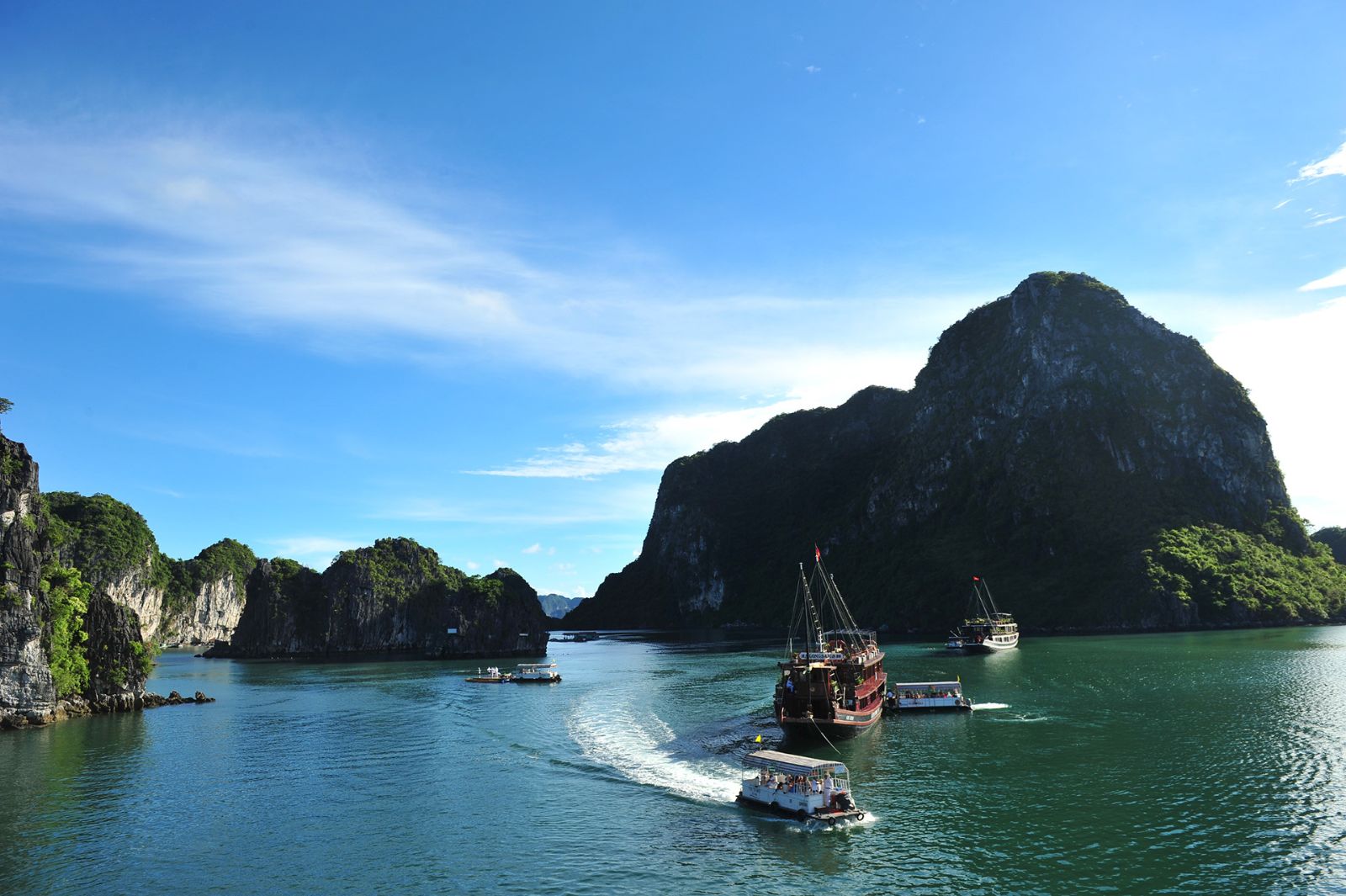 “HÀNH TRÌNH DI SẢN” ghép đoàn Tết Âm Lịch 2025 ĐÀ NẴNG - HUẾ - ĐỘNG THIÊN ĐƯỜNG/PHONG NHA