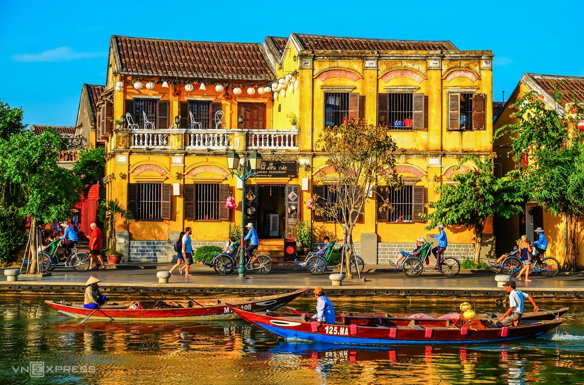 SON TRA PENINSULA - MARBLE MOUNTAIN – HOI AN